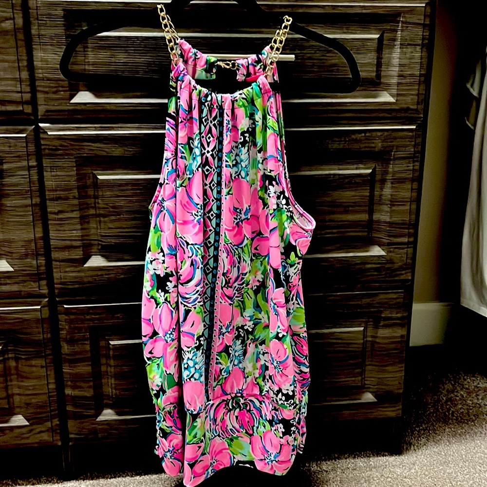 Beautiful Lilly Pulitzer top. Size L.